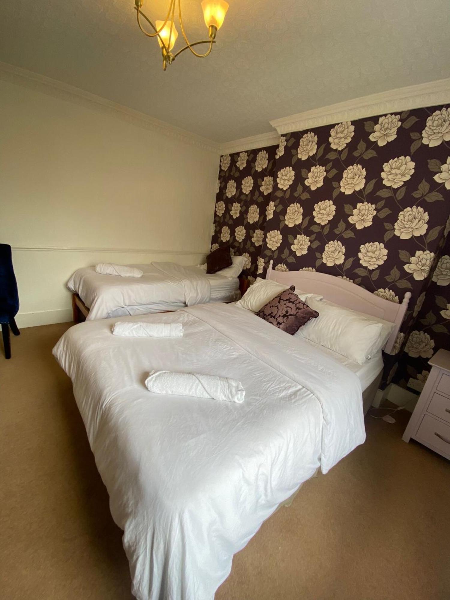 The Penruddocke Arms Bed and Breakfast Dinton  Εξωτερικό φωτογραφία