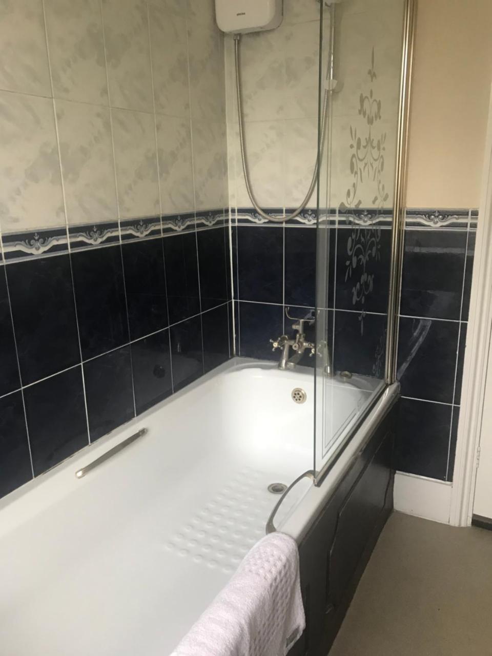 The Penruddocke Arms Bed and Breakfast Dinton  Εξωτερικό φωτογραφία