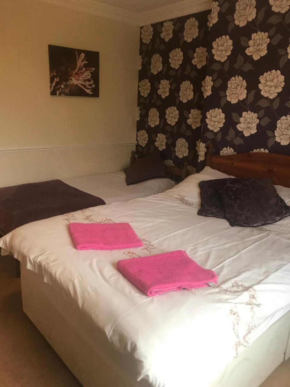 The Penruddocke Arms Bed and Breakfast Dinton  Εξωτερικό φωτογραφία